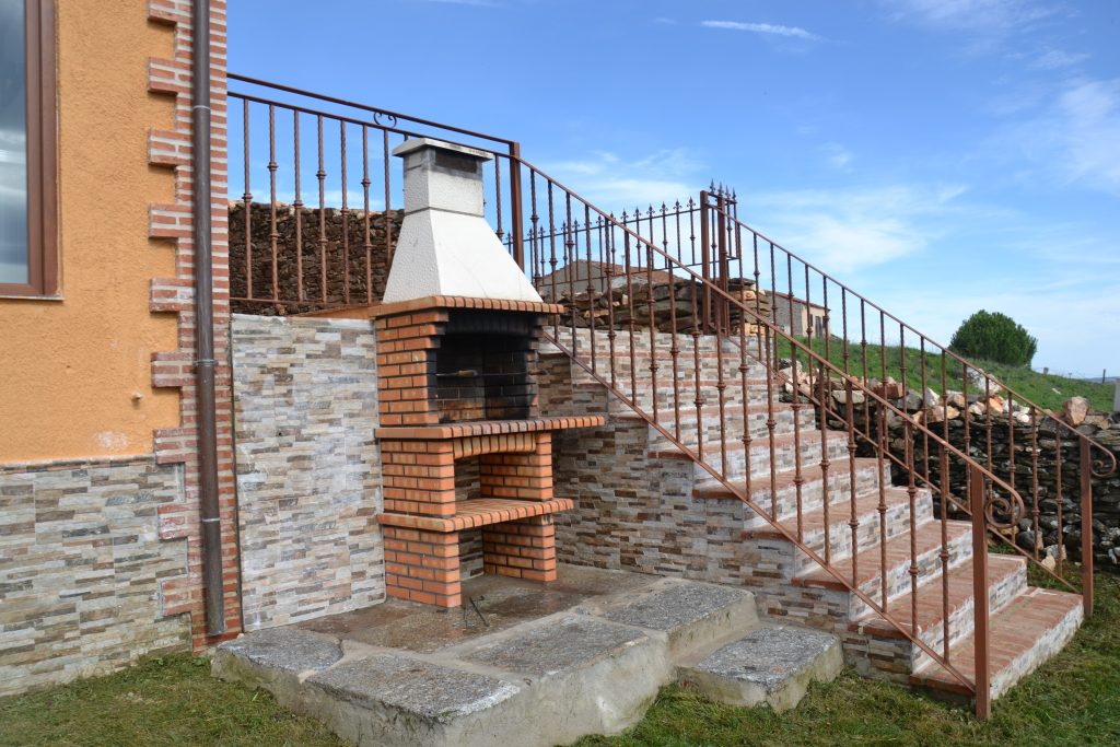Casa Rural con SPA Mirador de la Covatilla en Guijo de Ávila - Barbacoa